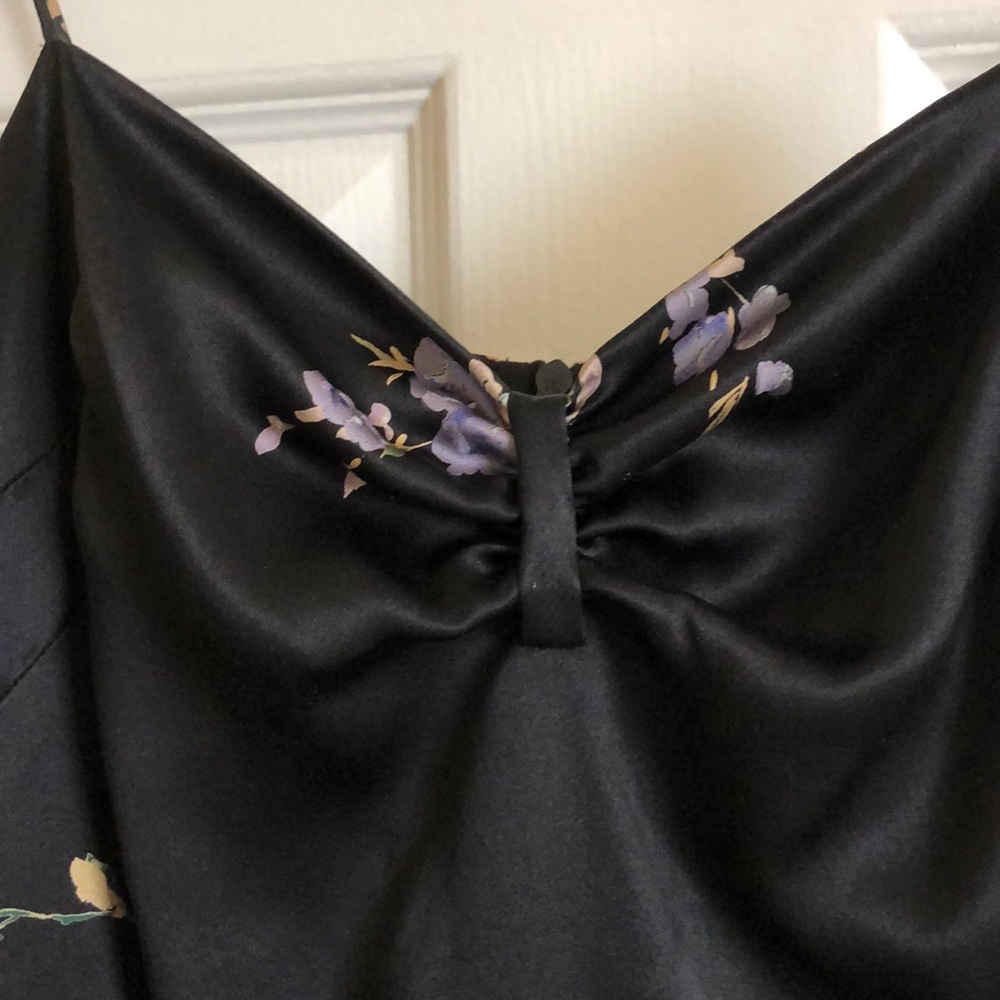 Dress - Picture 3 of 8